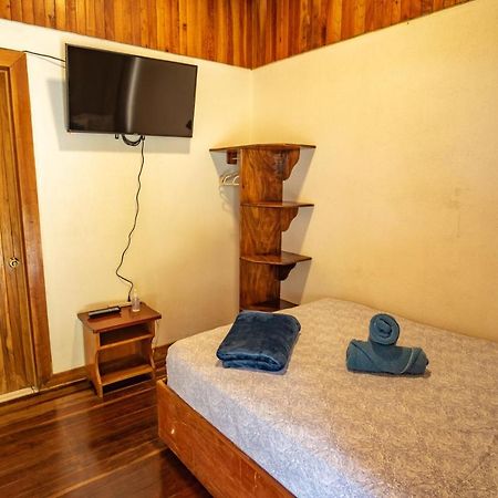 Cowboy Hostel - Habitaciones Con Bano Privado Monteverde 외부 사진