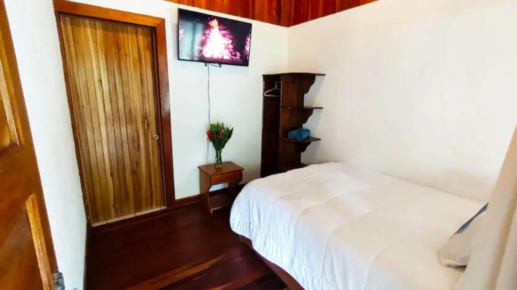 Cowboy Hostel - Habitaciones Con Bano Privado Monteverde 외부 사진